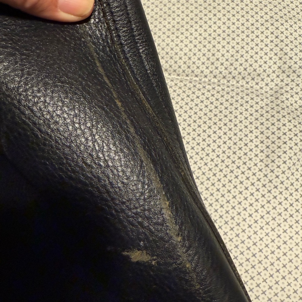 Madewell dual color transport tote in very good condition.